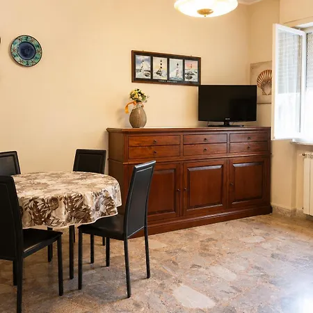 Hostdomus - Mediterraneo Finale Ligure